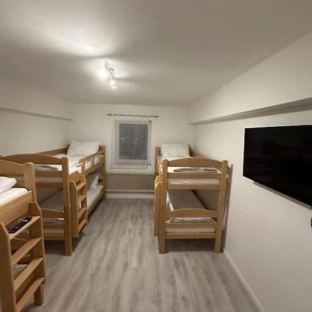 Ferienwohnung Direkt Bei U1 Wien Exterior foto