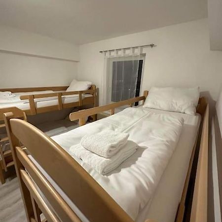 Ferienwohnung Direkt Bei U1 Wien Exterior foto