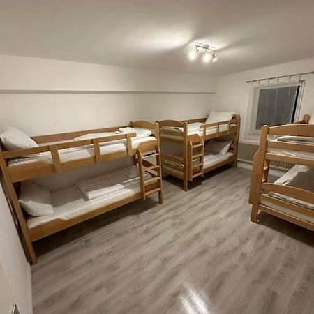 Ferienwohnung Direkt Bei U1 Wien Exterior foto