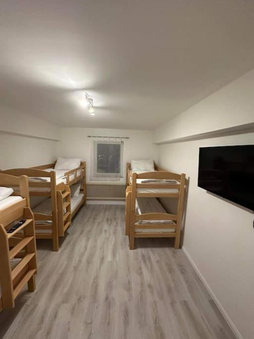 Ferienwohnung Direkt Bei U1 Wien Exterior foto