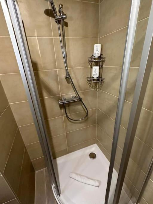 Ferienwohnung Direkt Bei U1 Wien Exterior foto